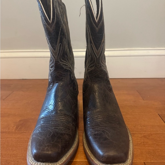 Women’s size 8.5 brown Ariat boots - Picture 4 of 4